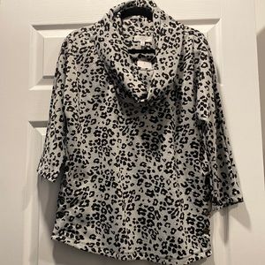 NWT 3/4 Cowl Neck Top